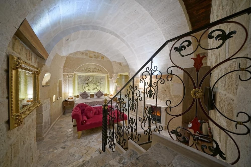 Arte Cave Hotel 2/50