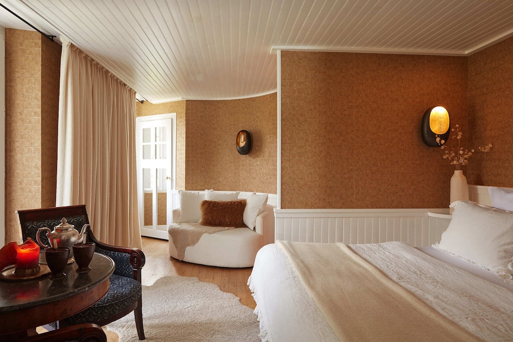 Grand Hotel du Soleil d Or 23/75