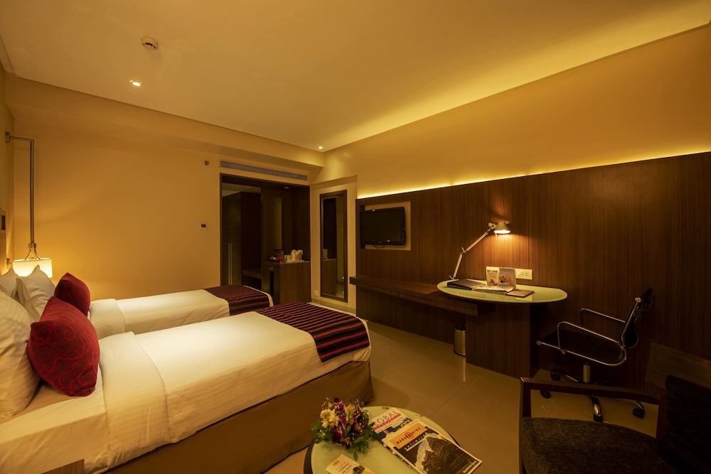 EXPRESS INN NASHIK 24/31