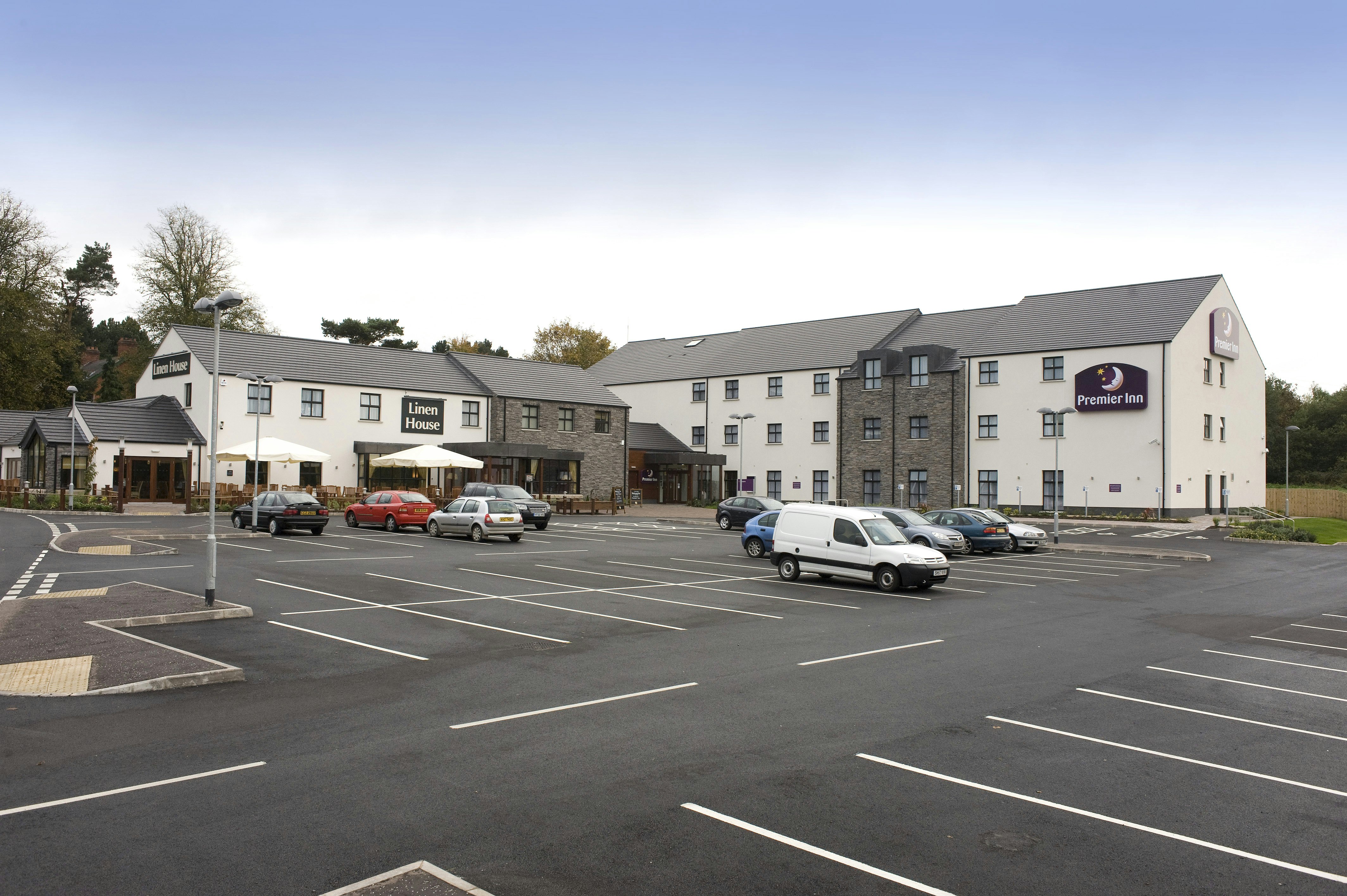 Premier Inn Lisburn 28/33