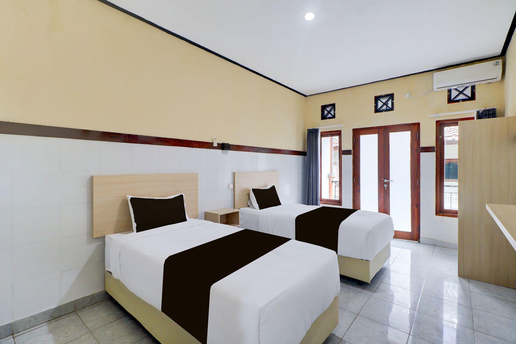 Suite Twin, Townhouse Oak Legian Near Legian Beach Formerly Sayang Maha Merta 2/2