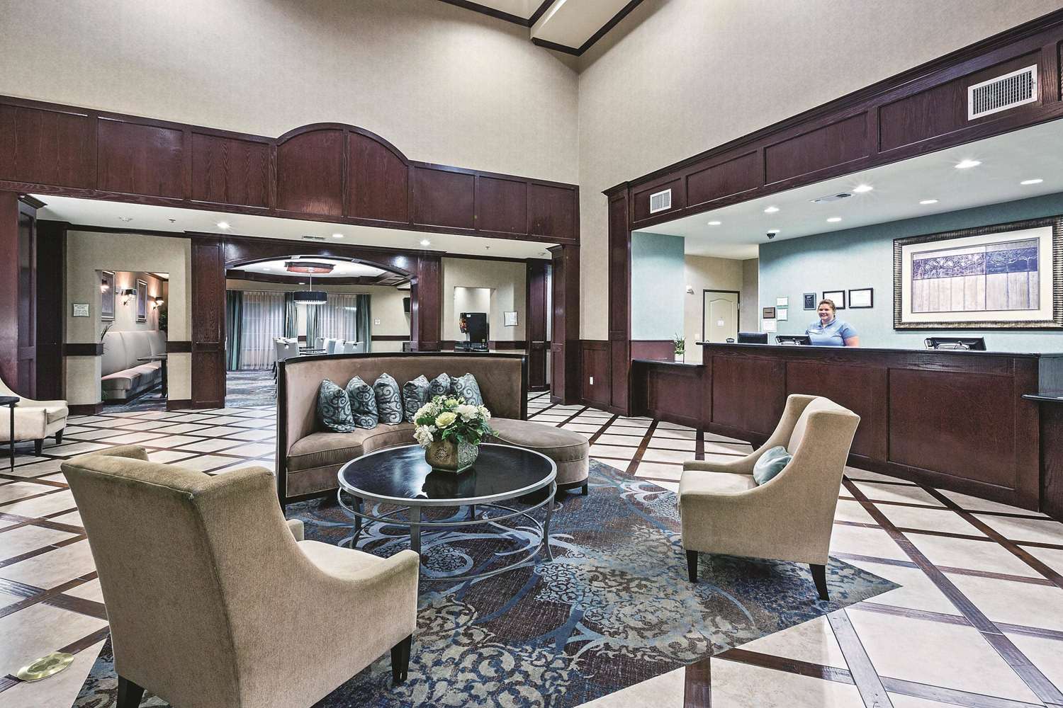 La Quinta Inn and Suites by Wyndham DFW Airport West - Euless 33/65