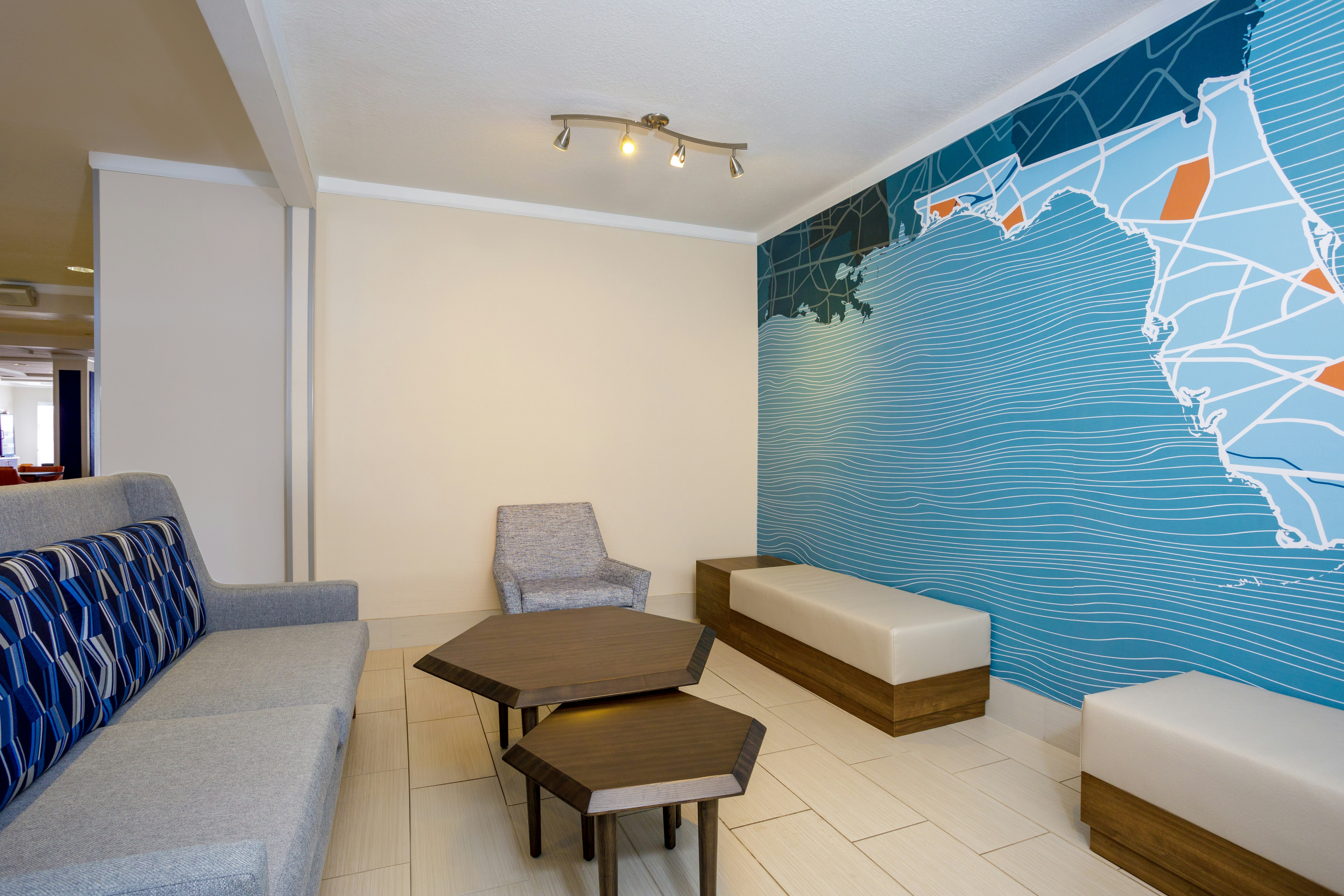 Holiday Inn Express Suites Jacksonville South I 295 52/73