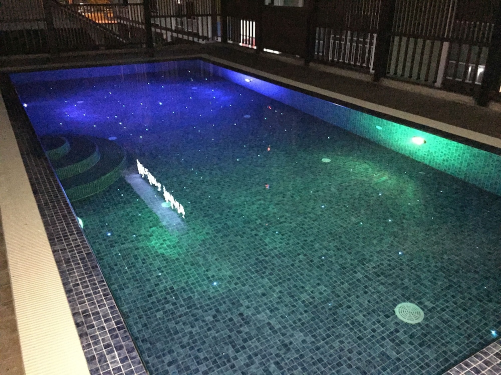 Modernbright Service Apartment 15/20