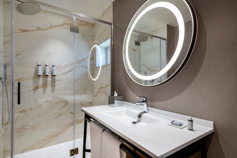 AC Hotel by Marriott Clodio Roma 48/49