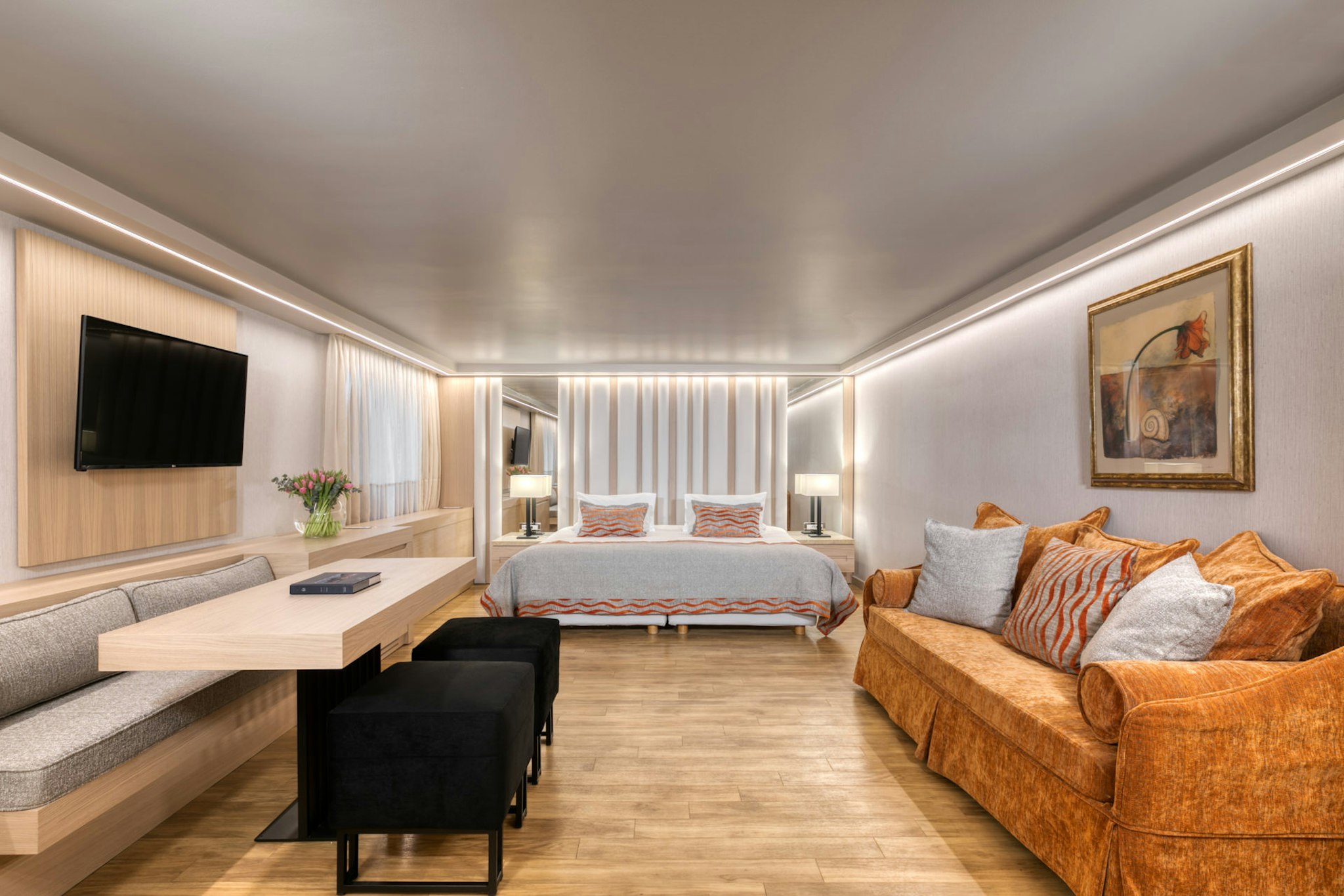 Divani Caravel Hotel 64/87