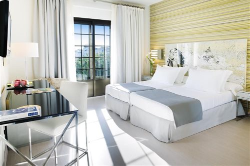 Room, Double Bed