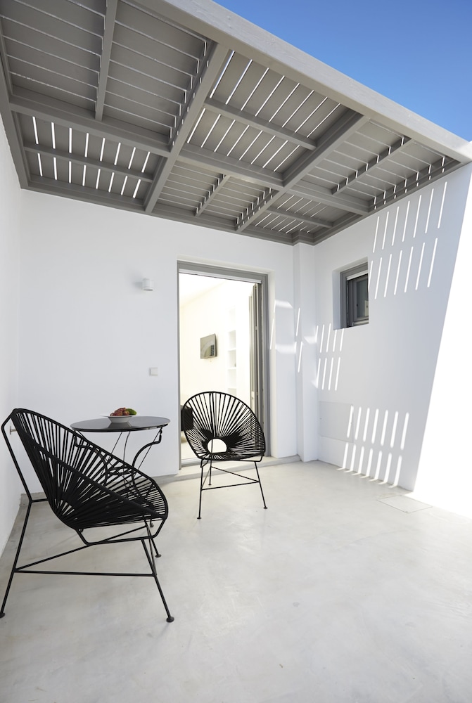 Eolia Kamari Villa 18/34