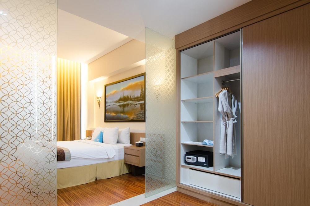 Megaland Hotel 22/53