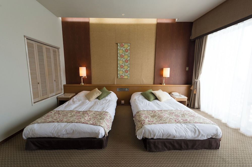 The Southern Links Resort Hotel 6/34