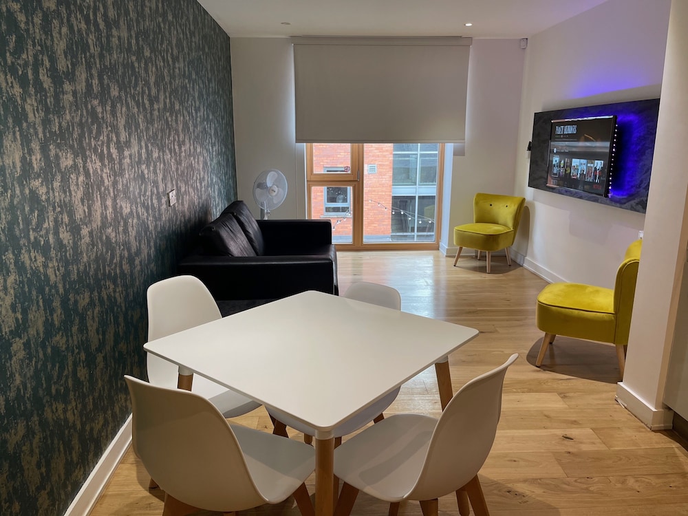 Quay Apartments Manchester 47/68