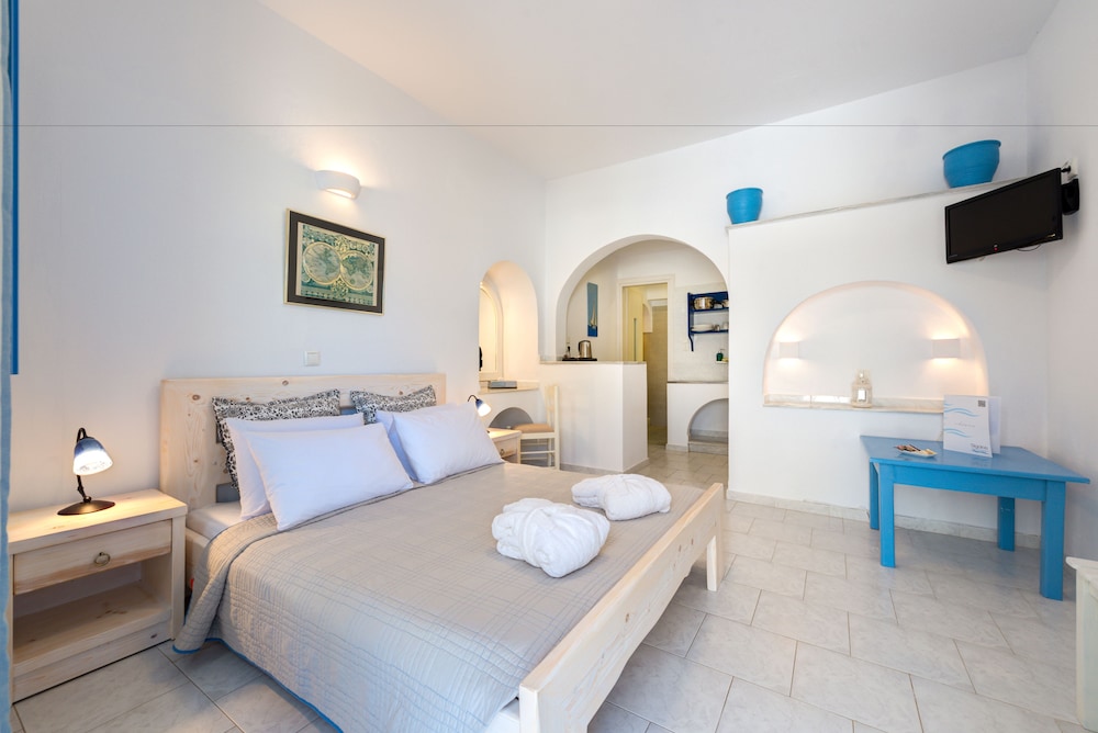 Sigalas Beach Hotel 10/34