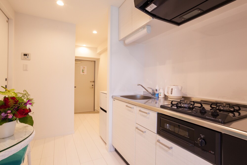 Living Inn Asahibashiekimae Premier 12/60