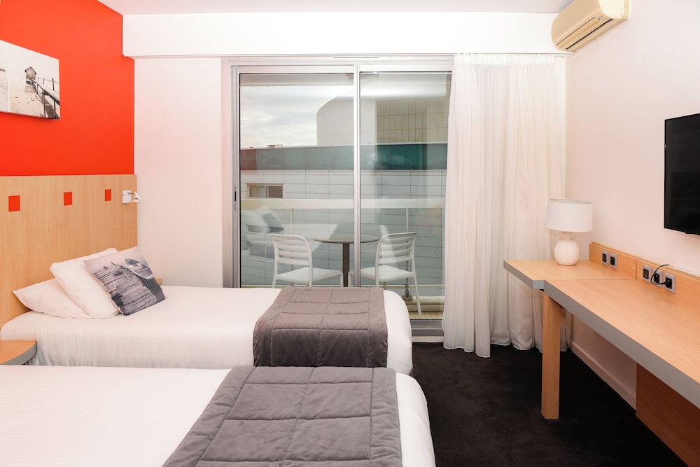 غرفة عائلية ثلاثية بشرفة، Kyriad Prestige Les Sables D Olonne Plage Centre Des Congres 7/10