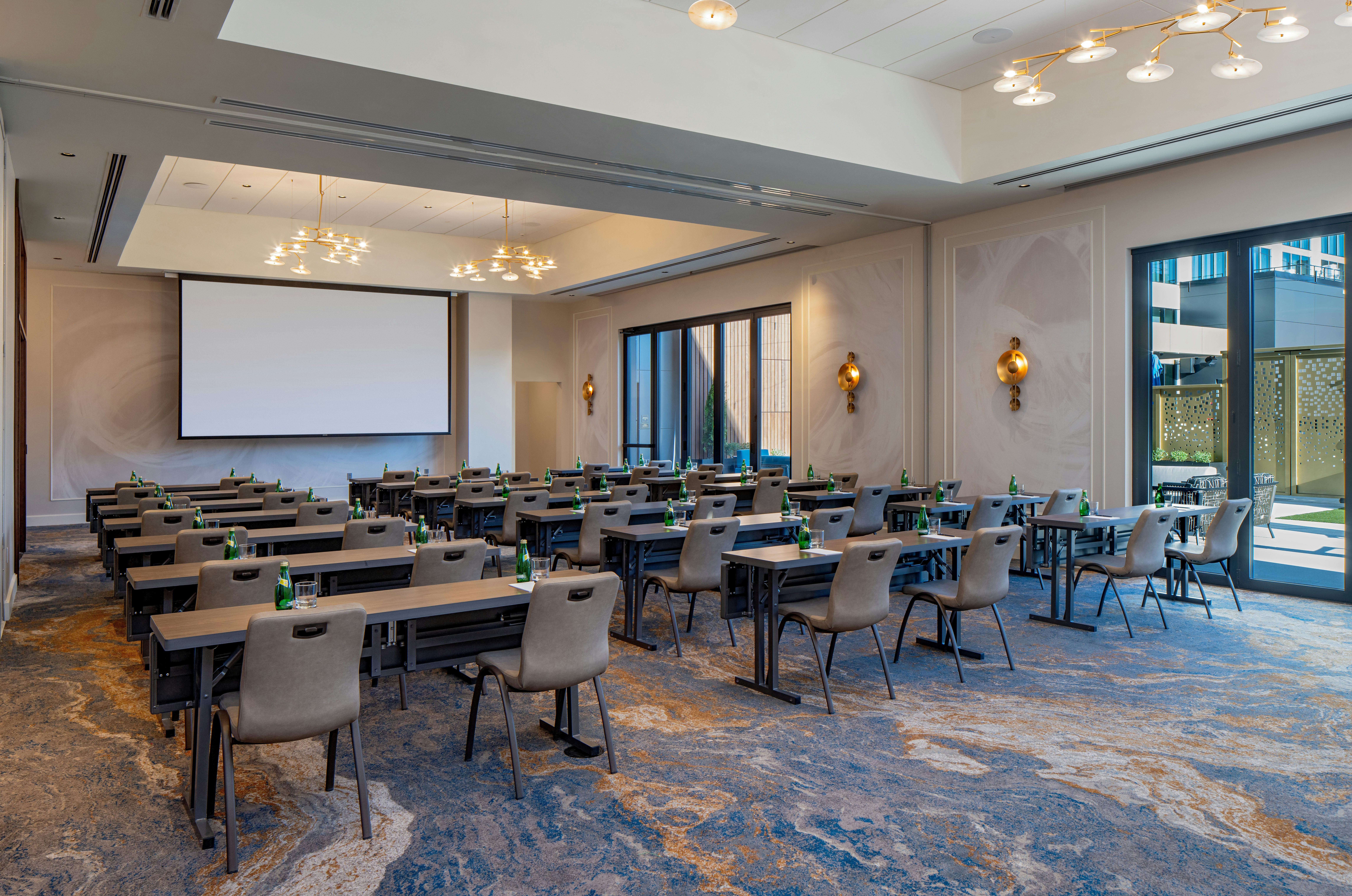 Tempo by Hilton Nashville Downtown 50/60