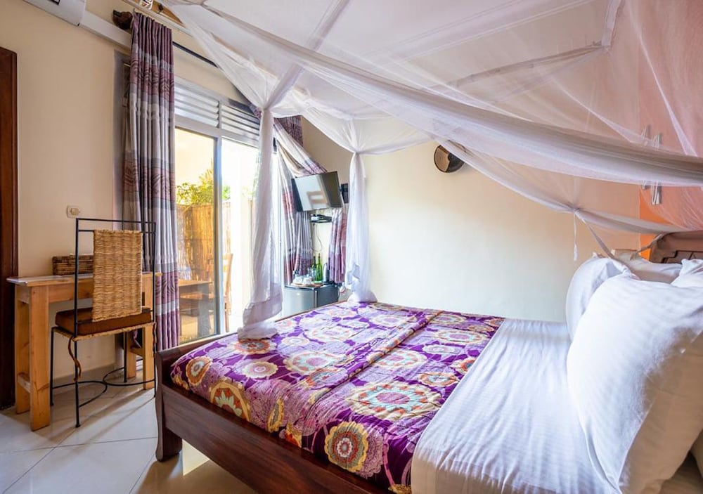 Villa Budget Queen Room