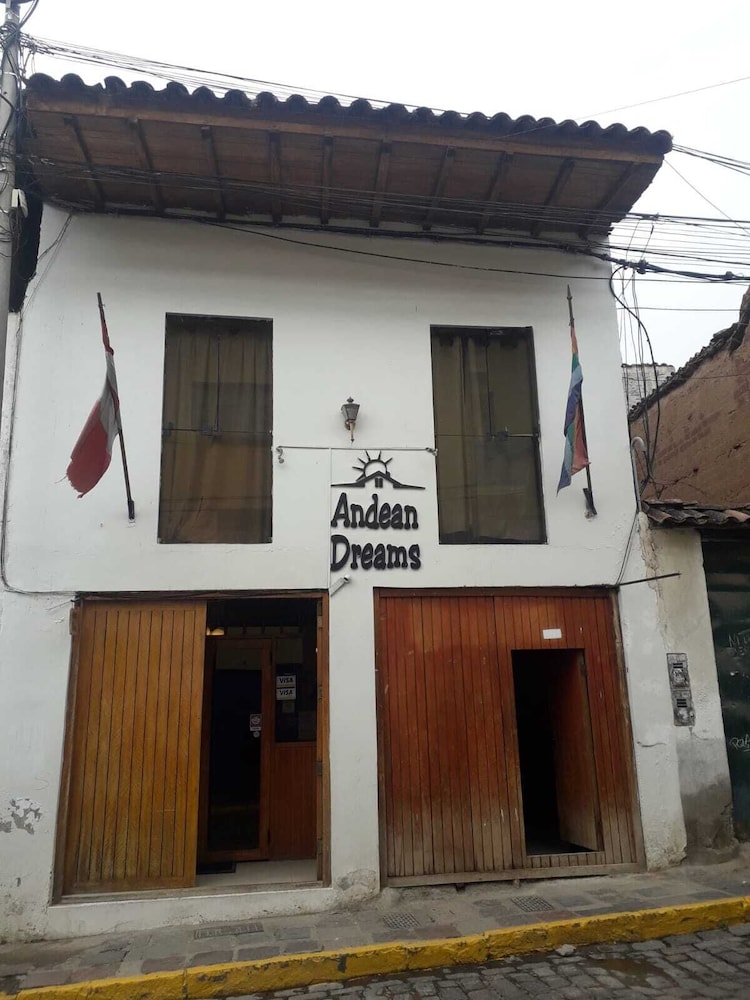 Andean Dreams Hotel 1/48