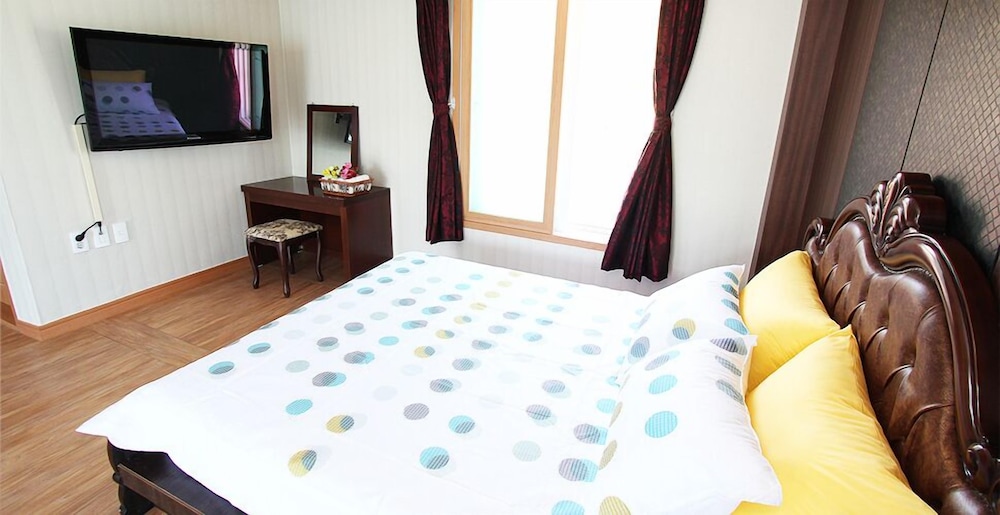 Namhae 1 Night 2 Days Pension 4/20