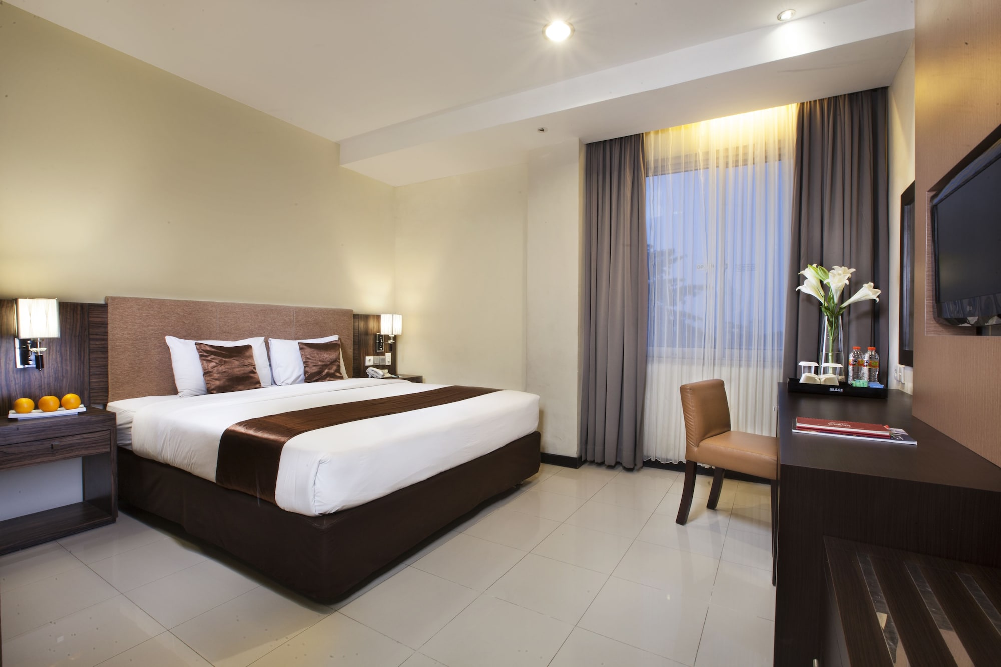 M Room, Twin Beds