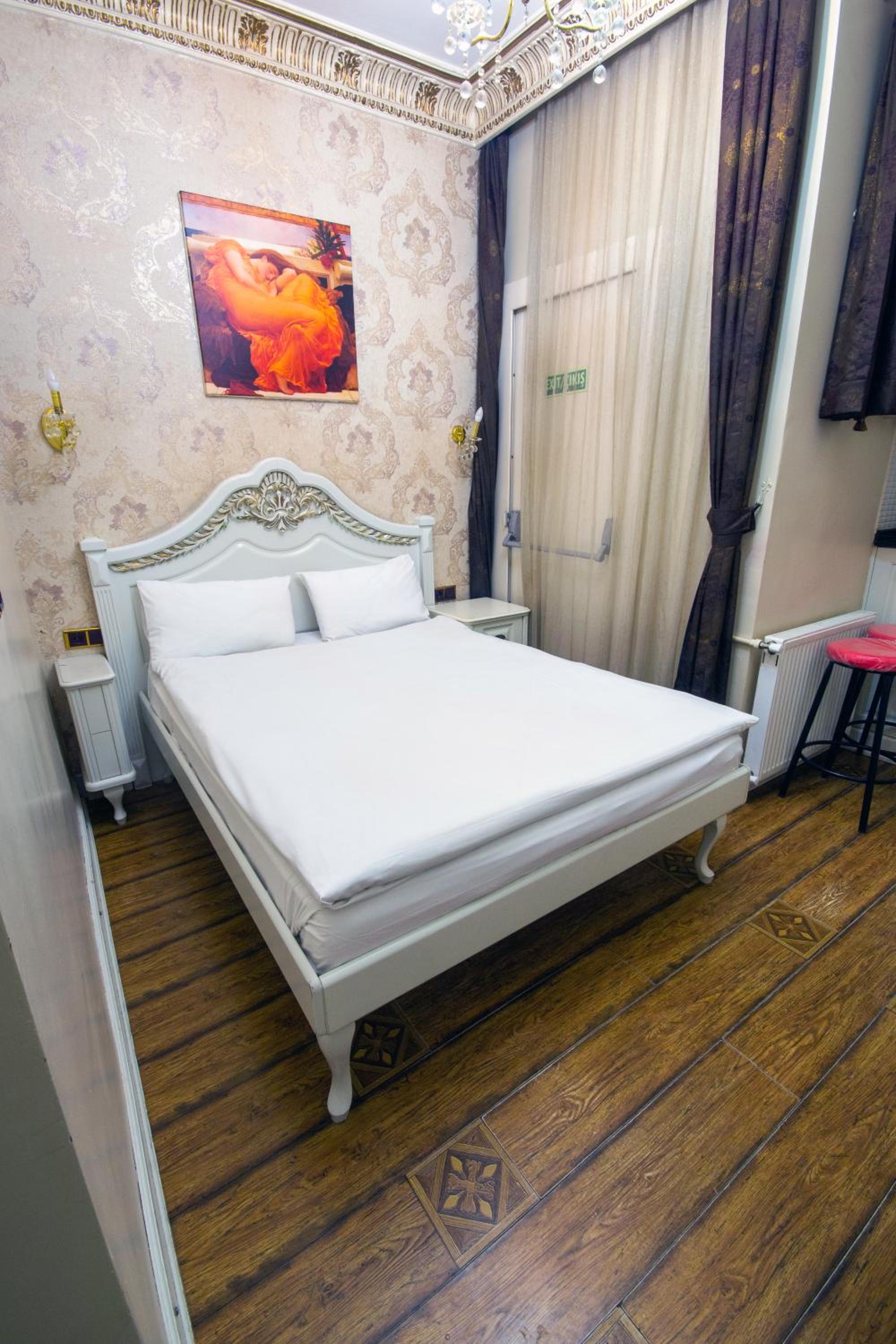 Standard, Double Bed