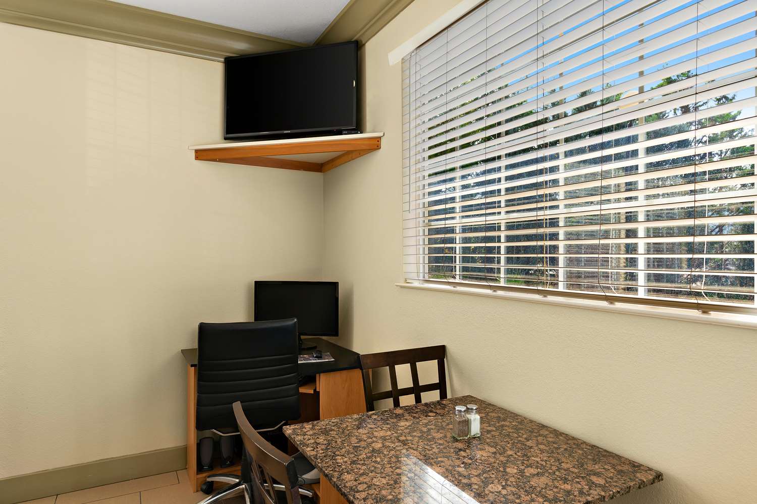 Best Western Willits Inn 10/15