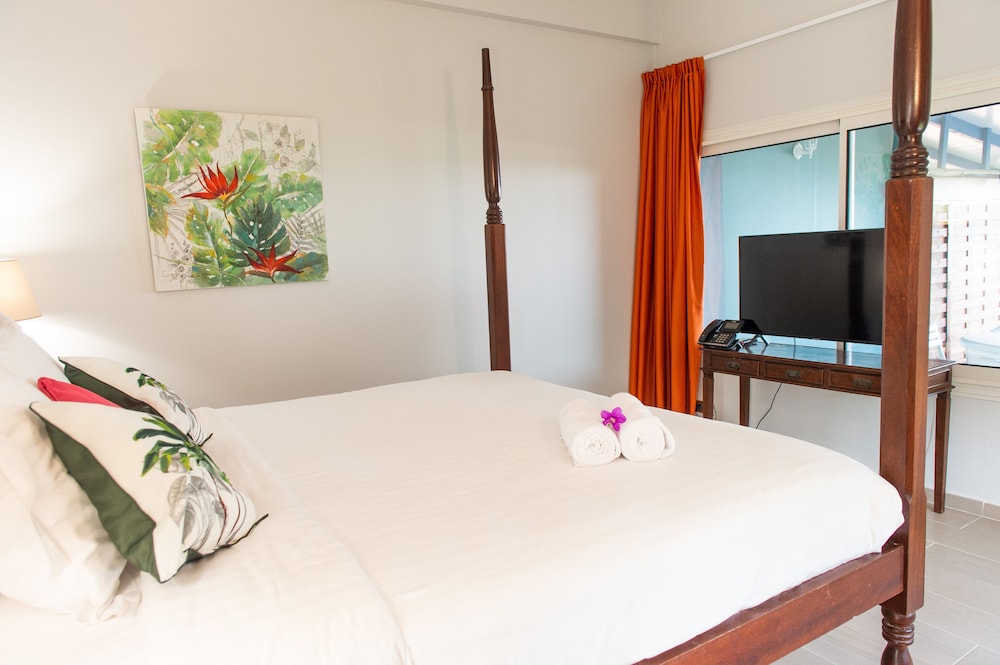 Hotel Fregate Bleue 39/72