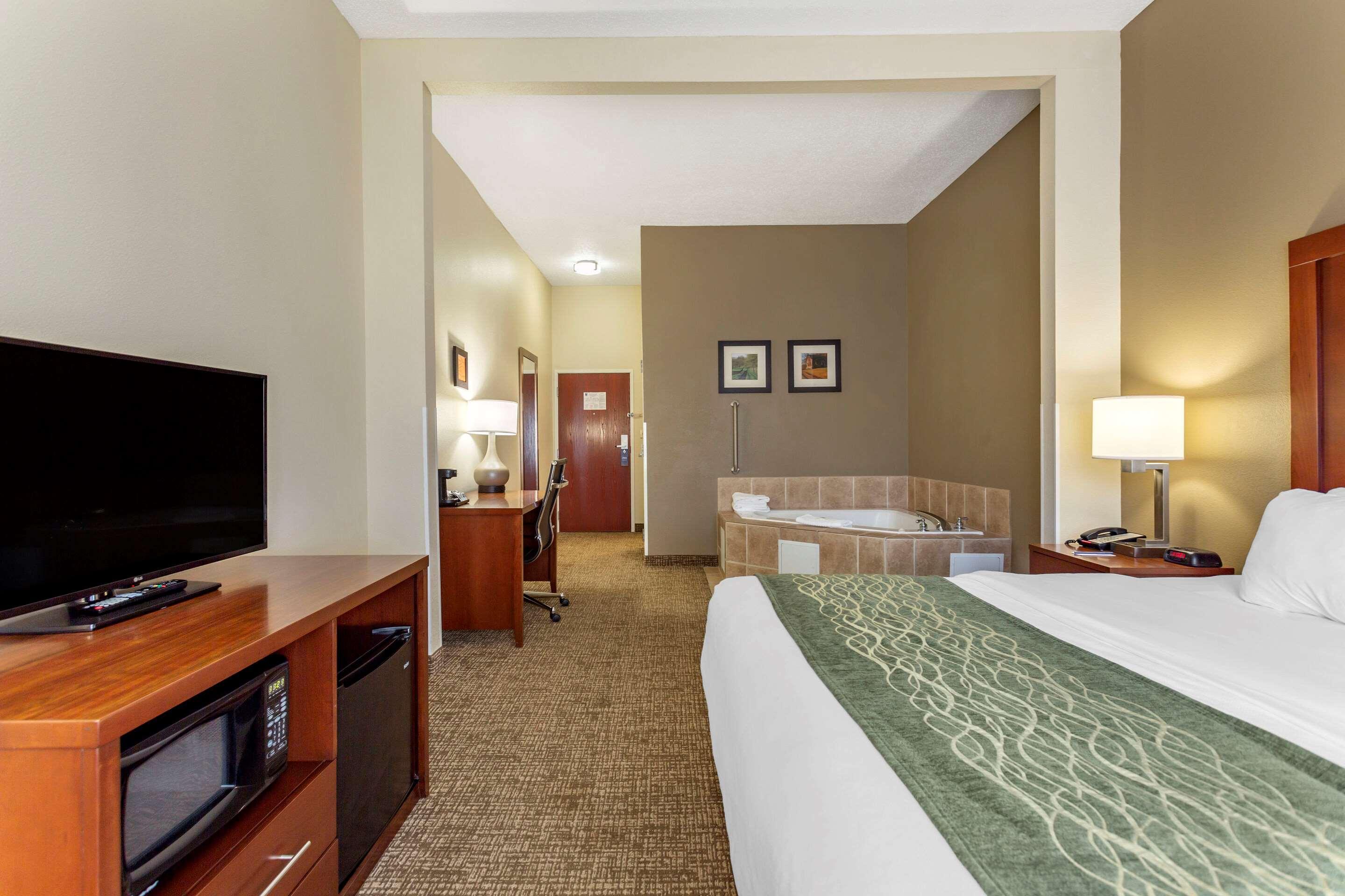 Room, Double Bed