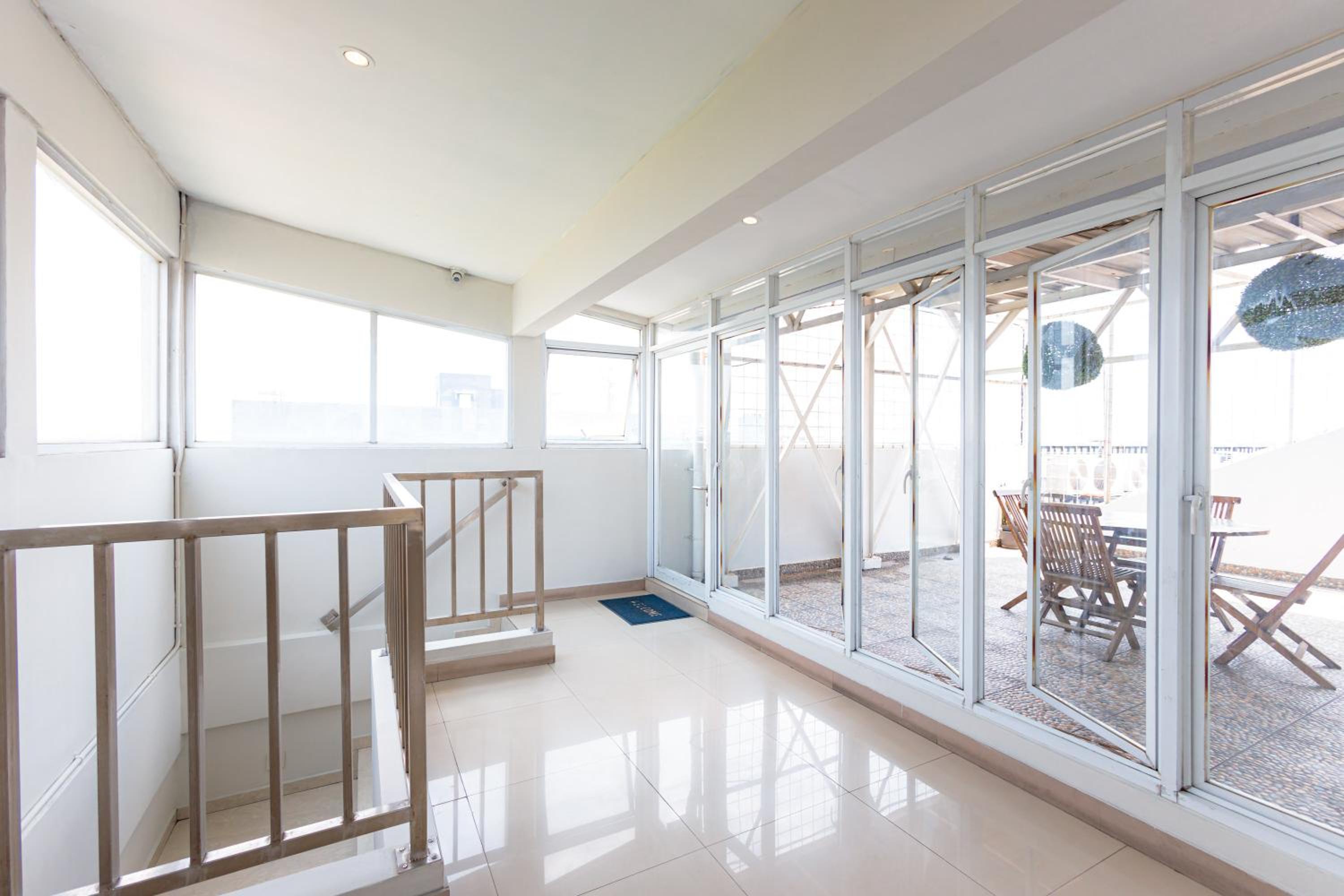 Hotel Sans Hotel Liv Ancol by RedDoorz 32/50