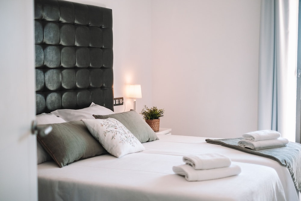 SUPERIOR, DOUBLE BED