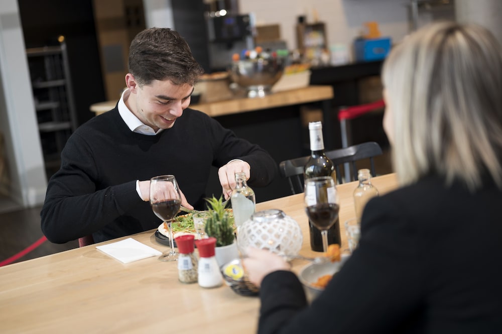 restaurant-cafeteria