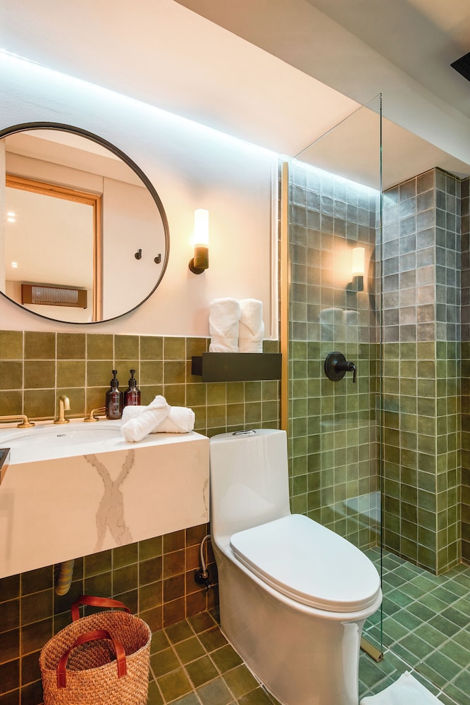 Wellcomm Spa & Hotel 46/50