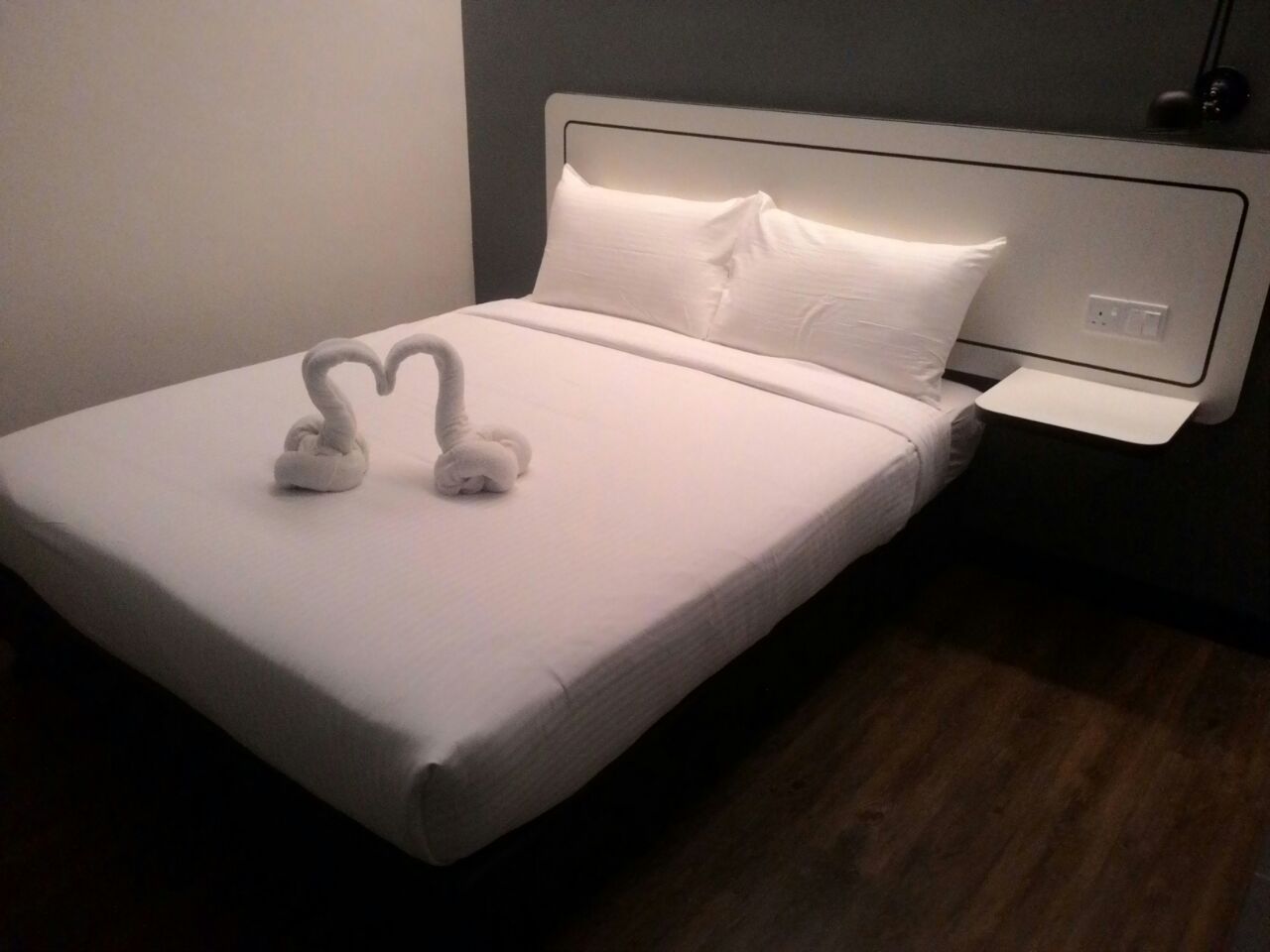Swing & Pillows at Kota Kemuning Selangor 17/21