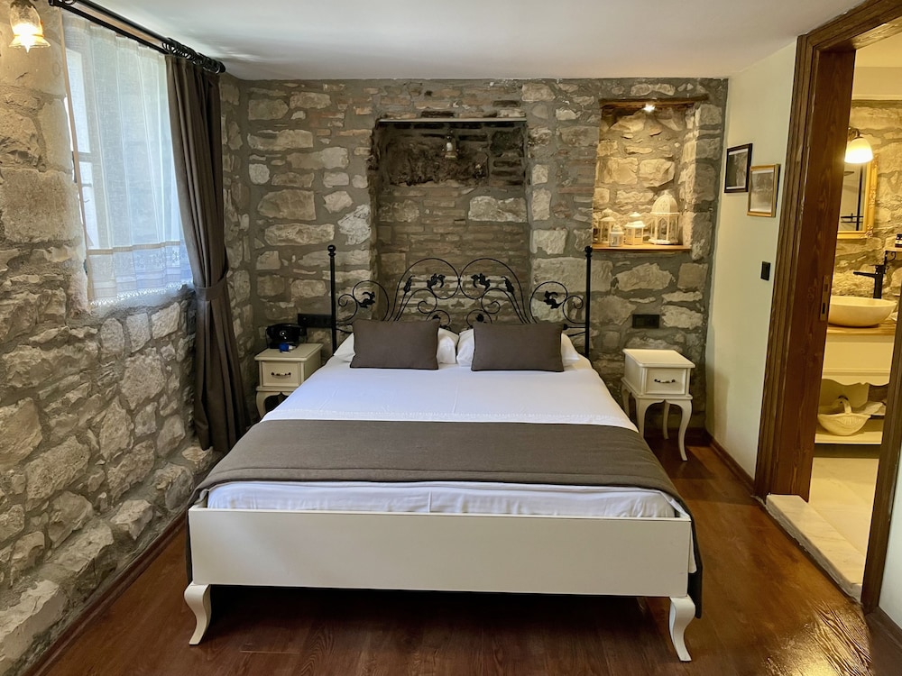 Urla Tas Konak Otel 21/50