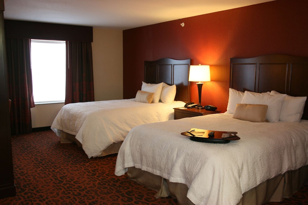 Hampton Inn and Suites Peru 3/18