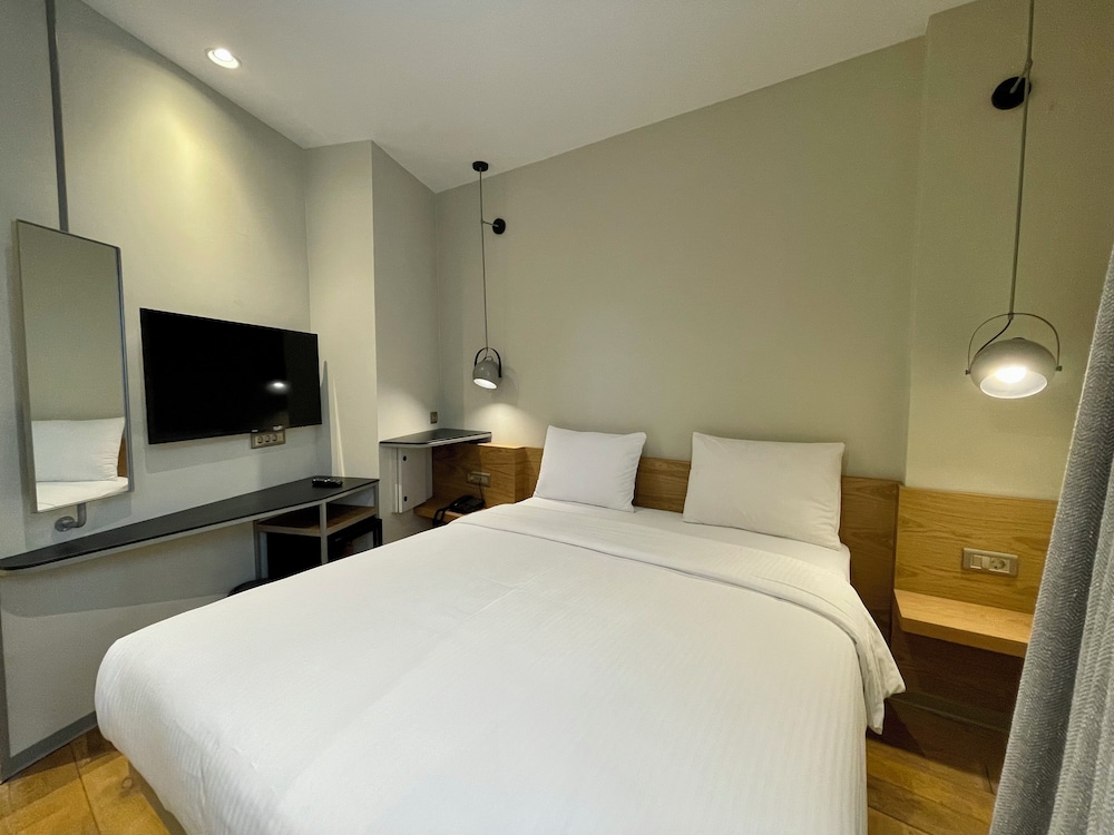 ECONOMY, DOUBLE BED