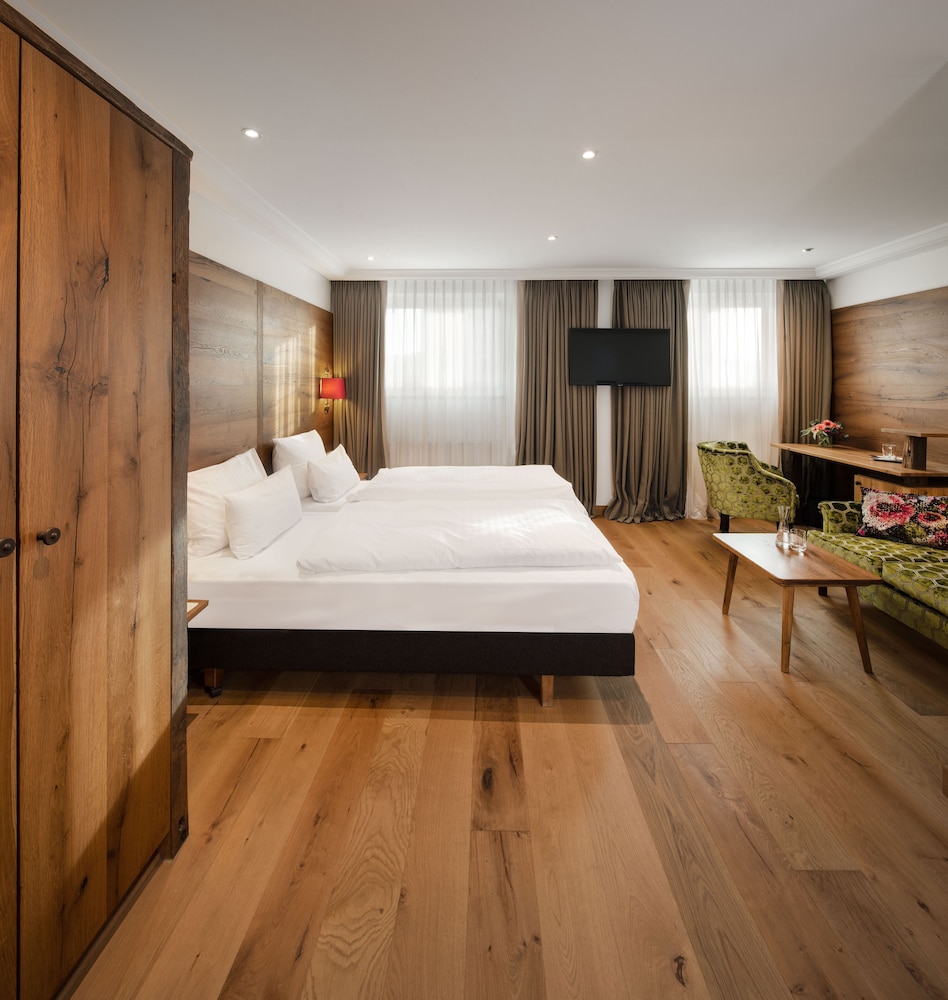 Eden Hotel Wolff 13/66