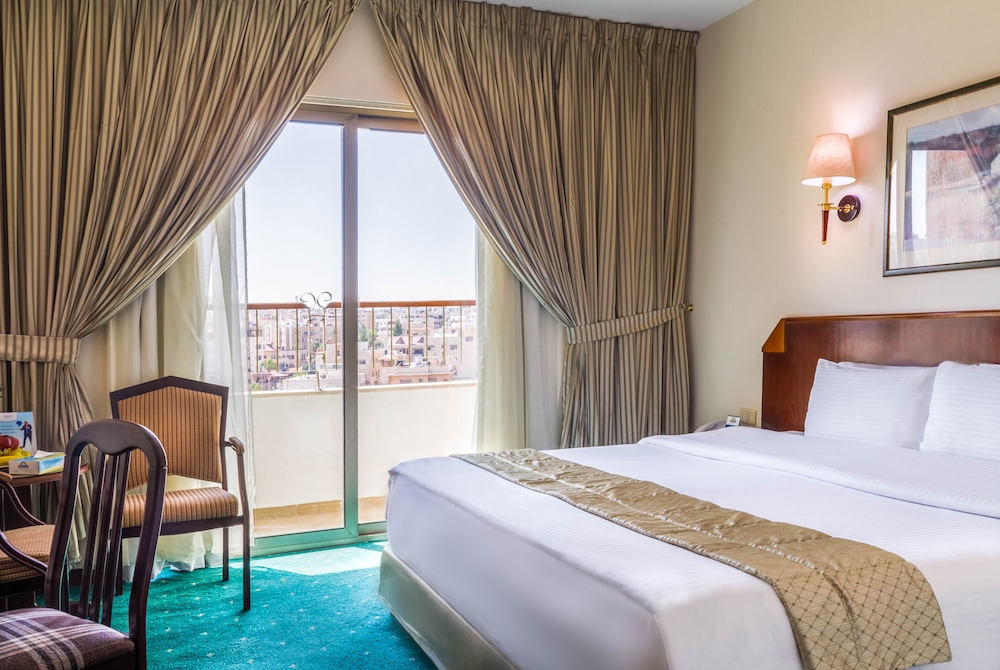 Days Inn by Wyndham Hotel Suites Amman 8/49