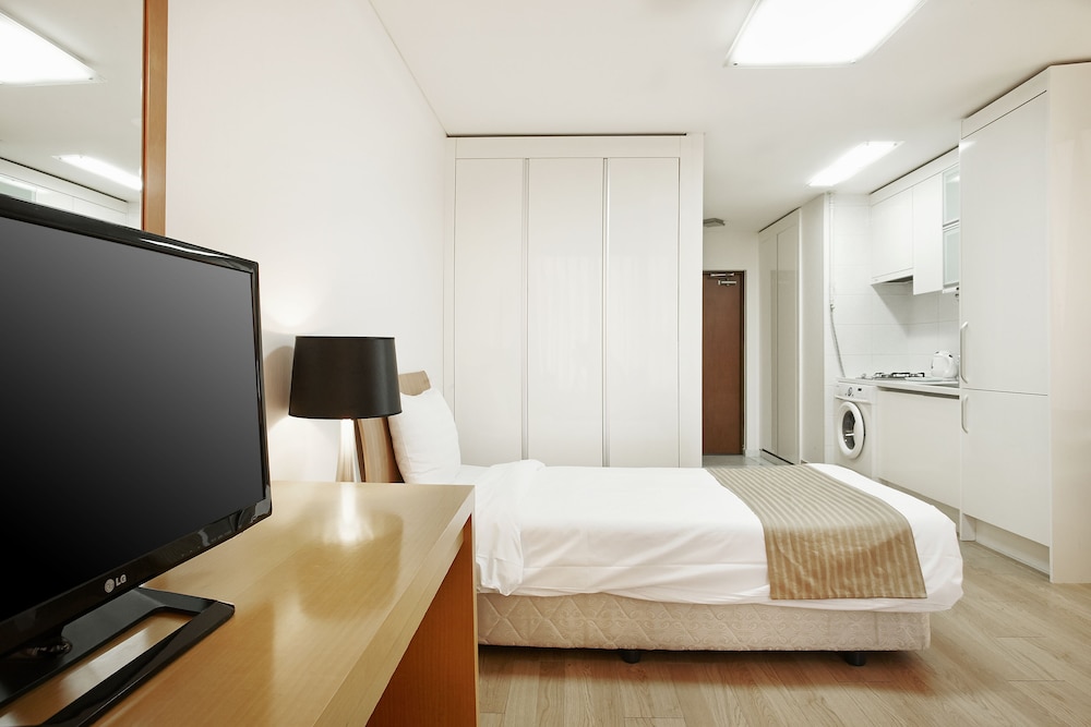 Hyundai Residence 24/62