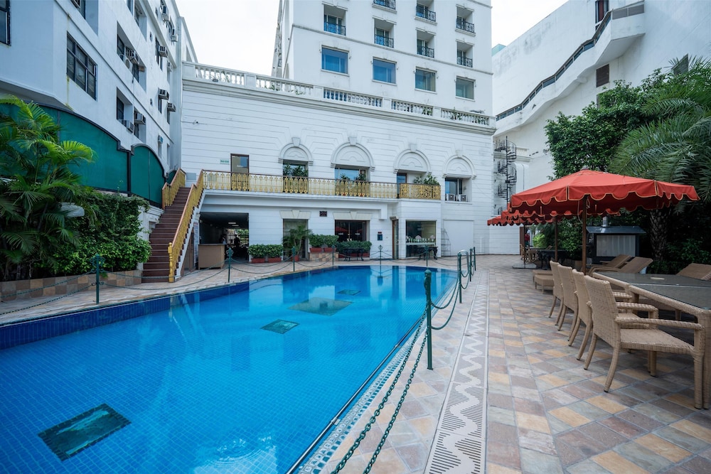 Radisson Hotel Jalandhar 4/50