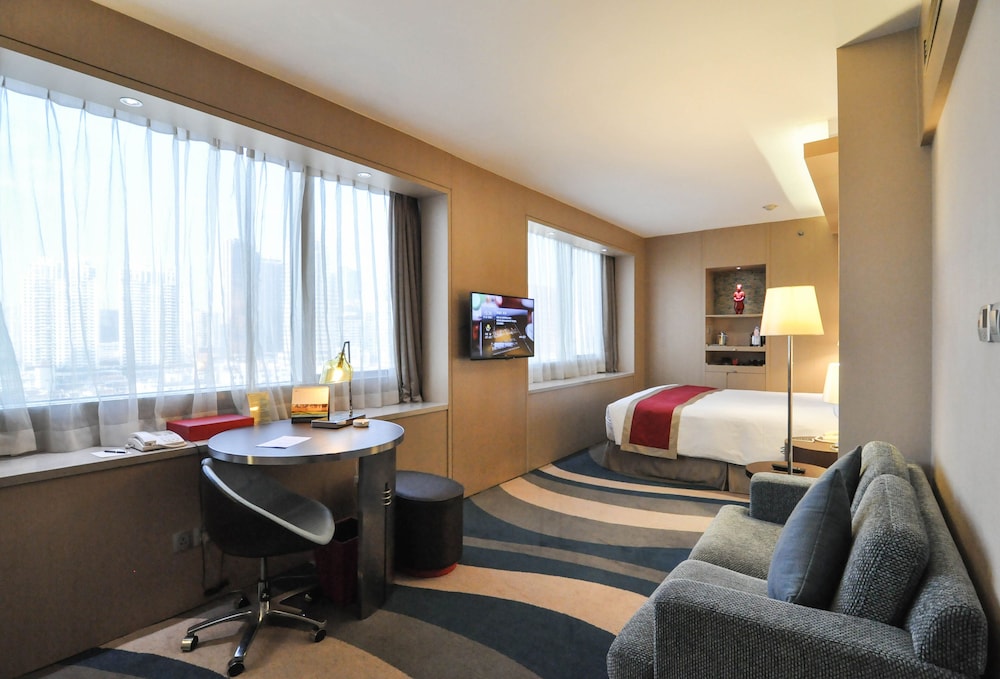 Radisson Collection Hyland Shanghai 57/78