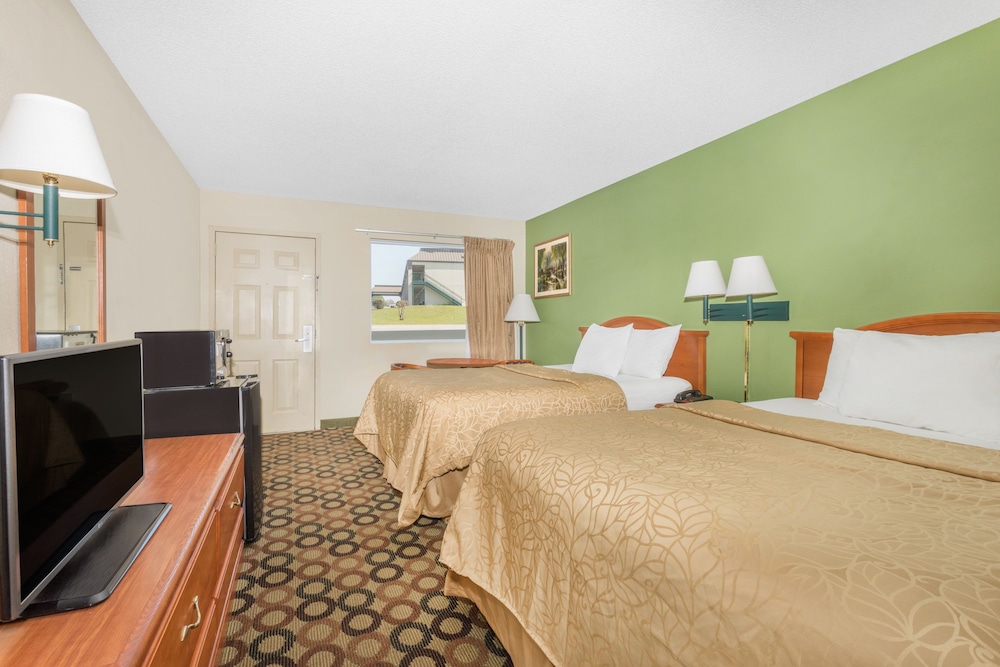 Economy Inn by OYO Ashburn I-75 29/54