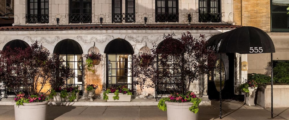 Willows Hotel 4/24