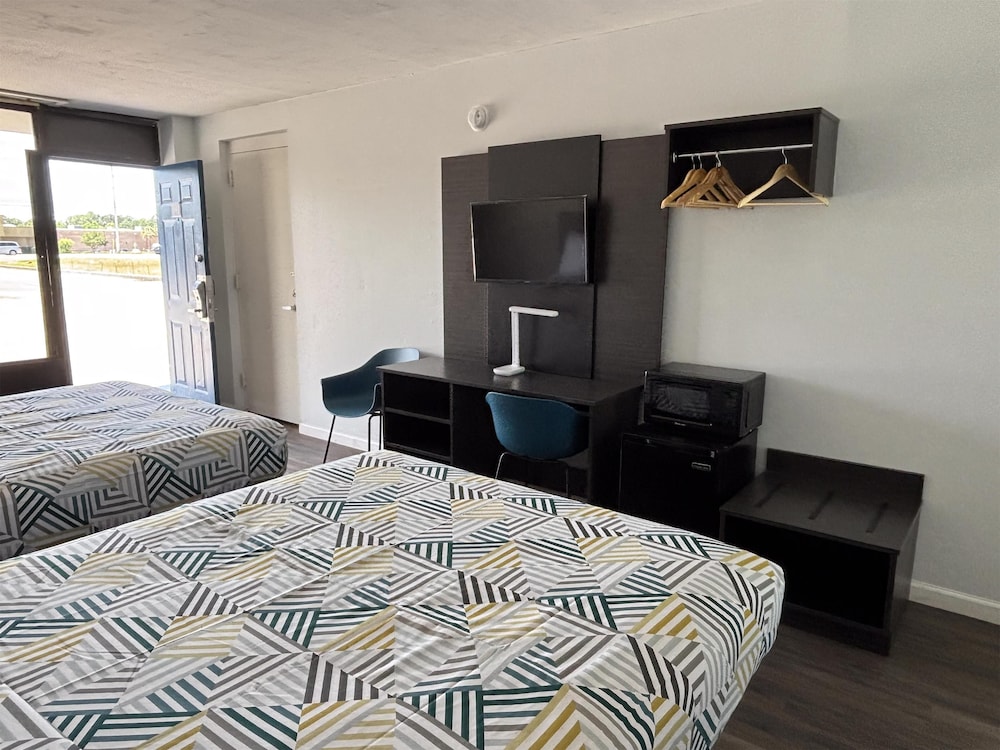 Motel6 Conway, SC 32/40