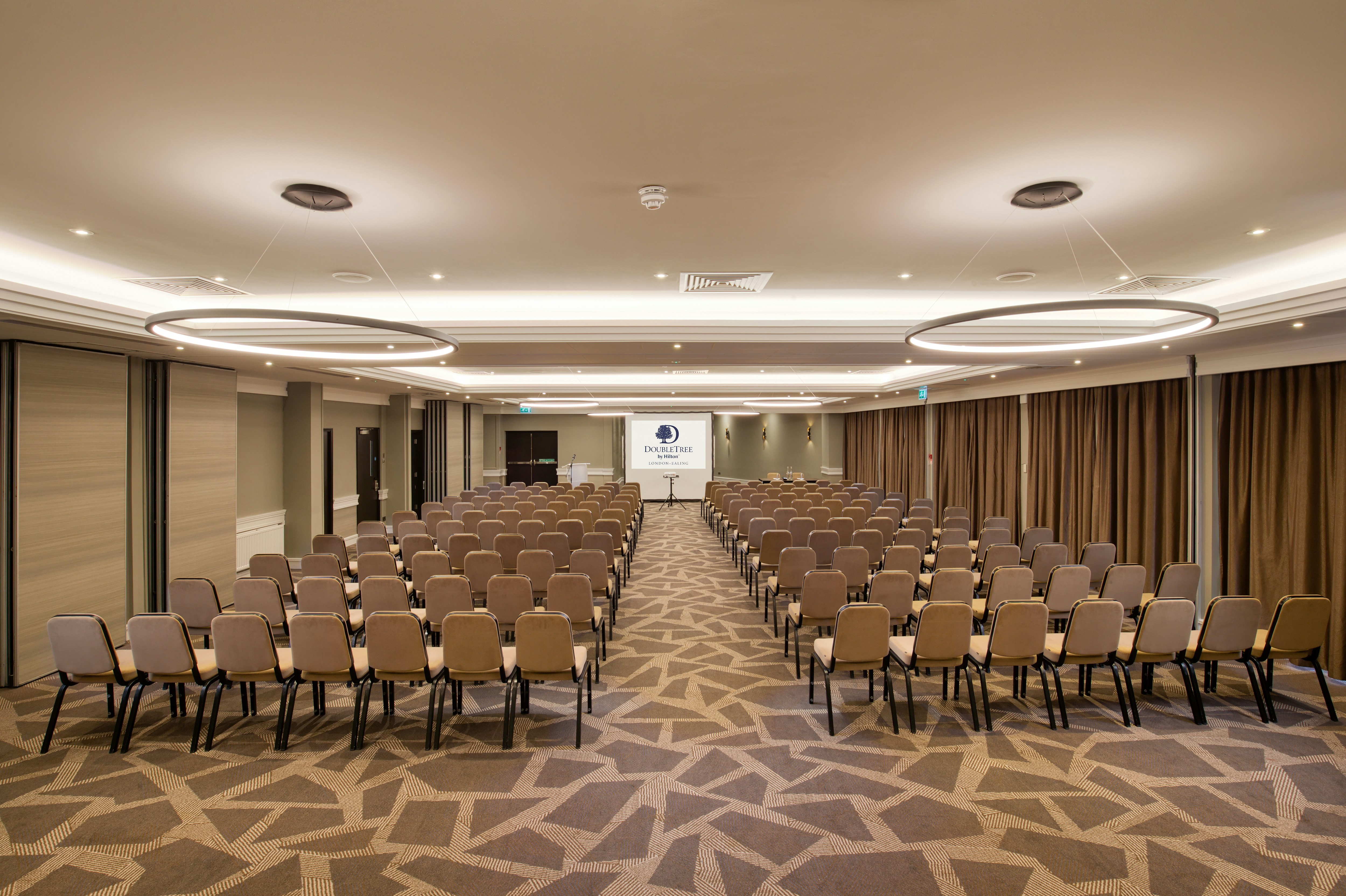 Doubletree By Hilton London Ealing Hotel 45/56