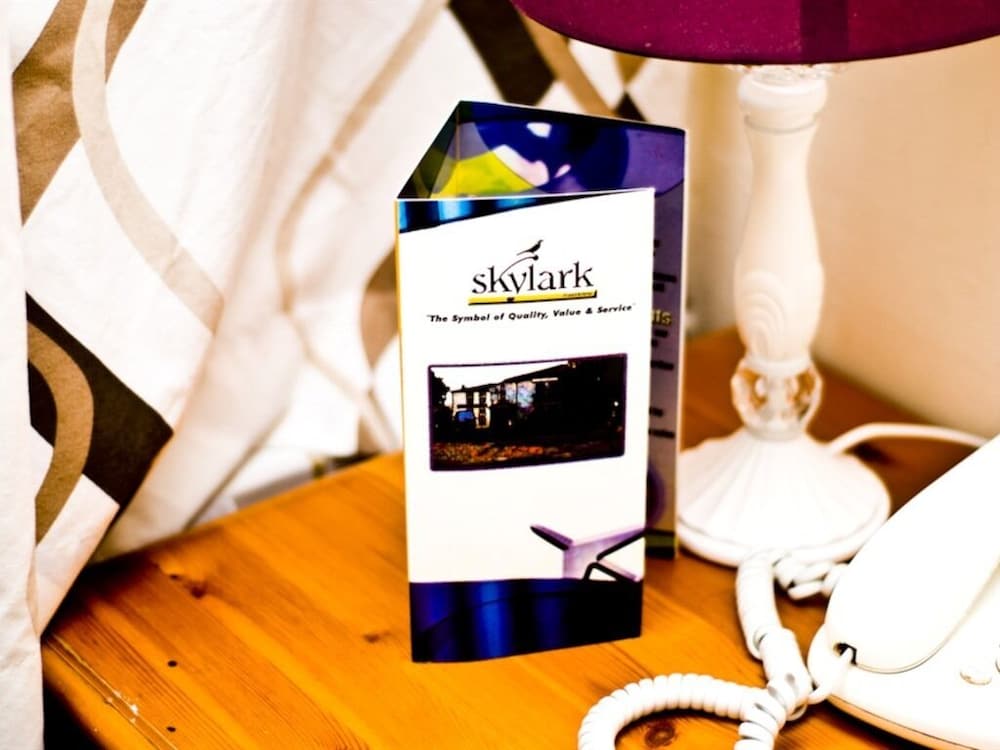 Skylark B &amp; B 35/57
