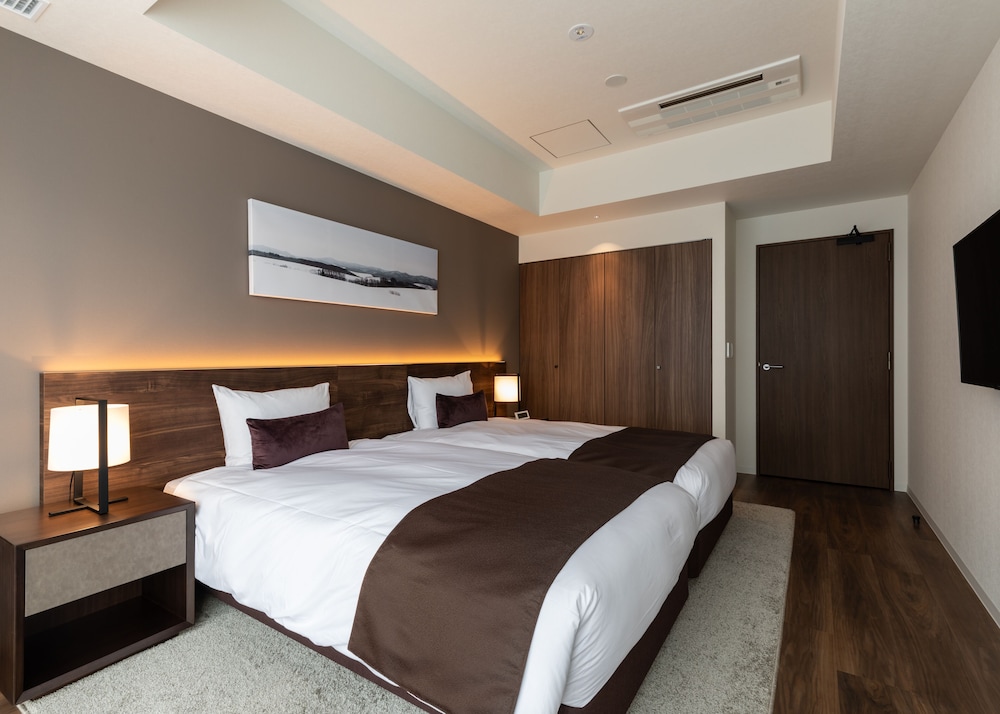 3 Bedrooms, Residence, 3 King Beds