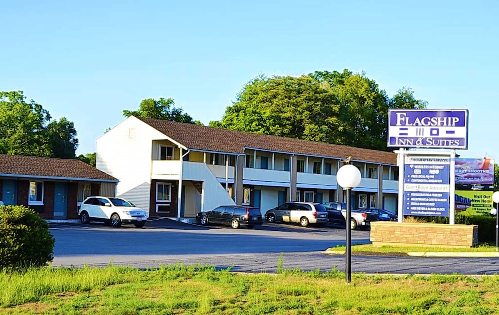 Flagship Inn And Suites 2/34