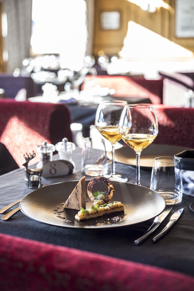 Les Campanules Hotel Restaurant 50/60