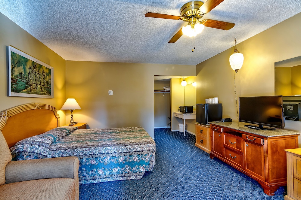 Lake Tahoe Ambassador Lodge 27/57