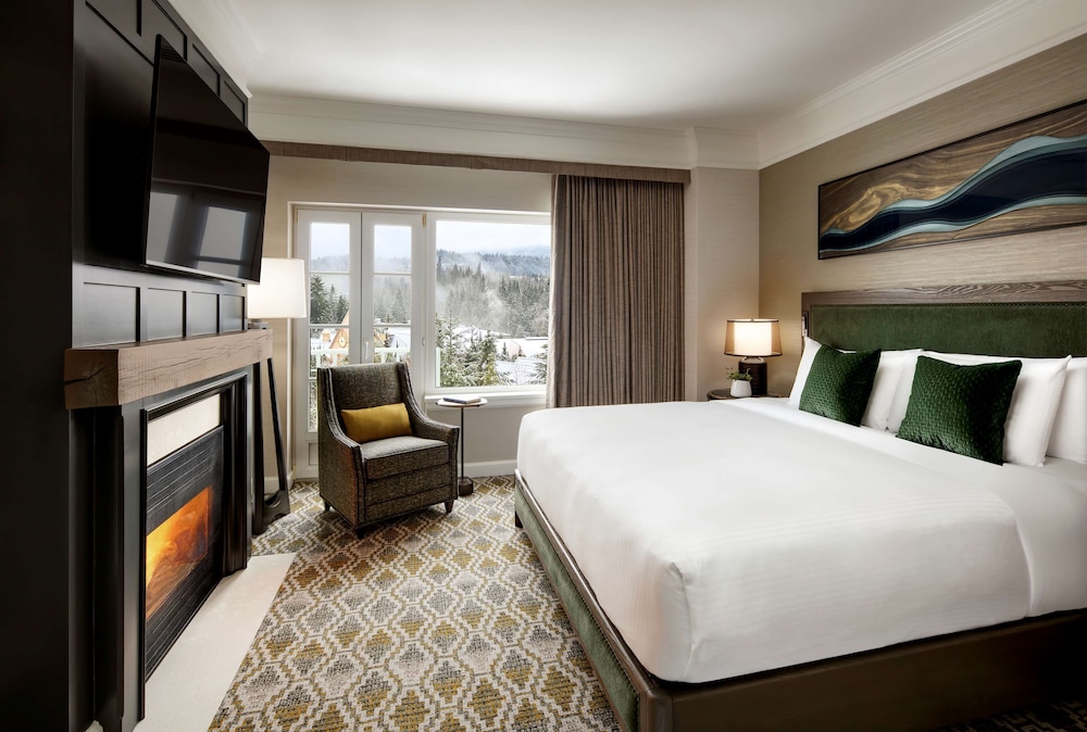 Fairmont Gold, Executive, Suite, King Bed